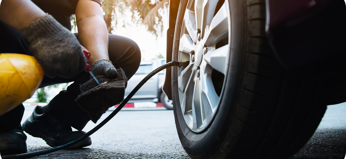 Emergency Tyre Problems in London | 24/7 Help for Drivers - Grip N Go Tyres