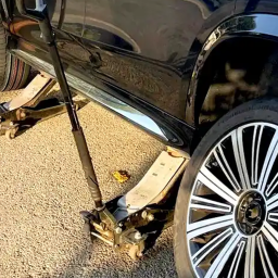 How Grip N Go Mobile Tyres Helps Drivers in Emergencies?