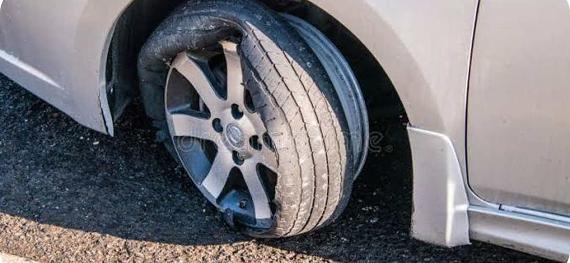 Tyre Has Come Off the Rim? Causes & What to Do