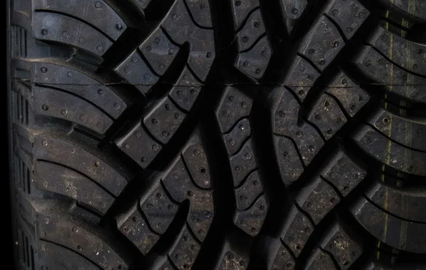 Kwik-Fit-Motorhome-Tyres-shutterstock